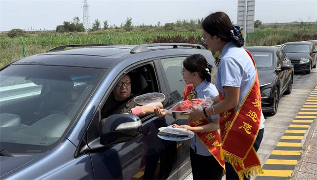 劇評 | 在“被愛”之間無盡地奔跑，激情終將帶你奔向“愛”